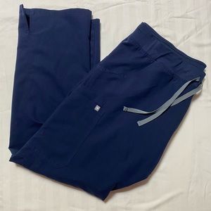 Figs Kade Cargo Scrub Pants- Navy